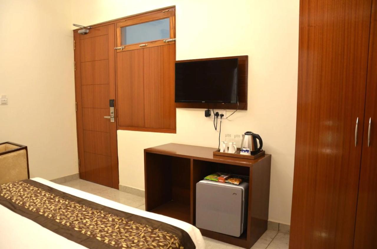 Fabhotel Roselle Inn Lucknow Exterior foto