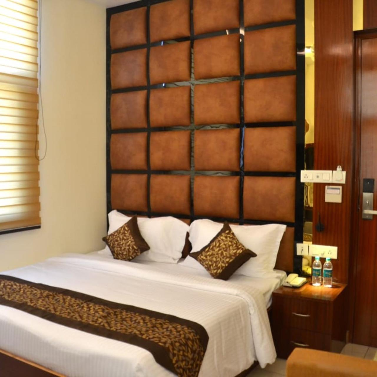 Fabhotel Roselle Inn Lucknow Exterior foto