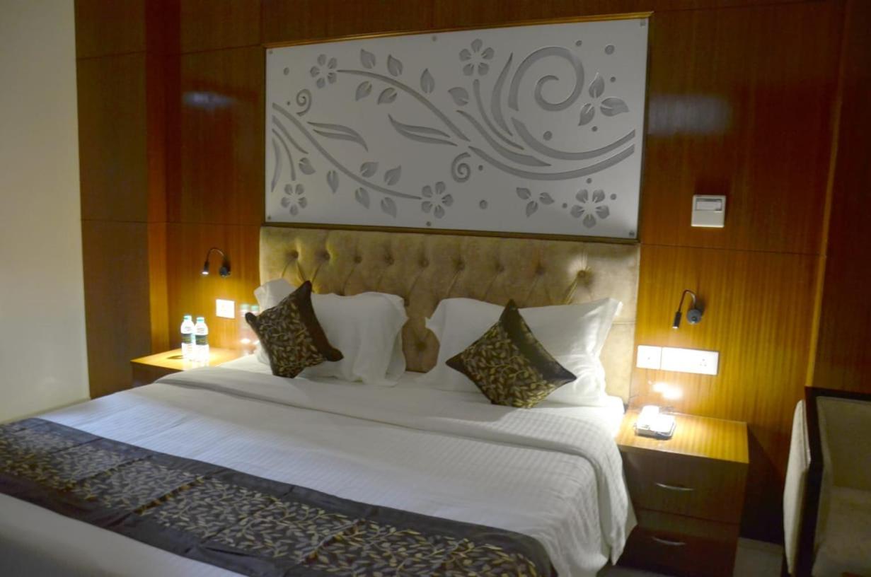 Fabhotel Roselle Inn Lucknow Exterior foto