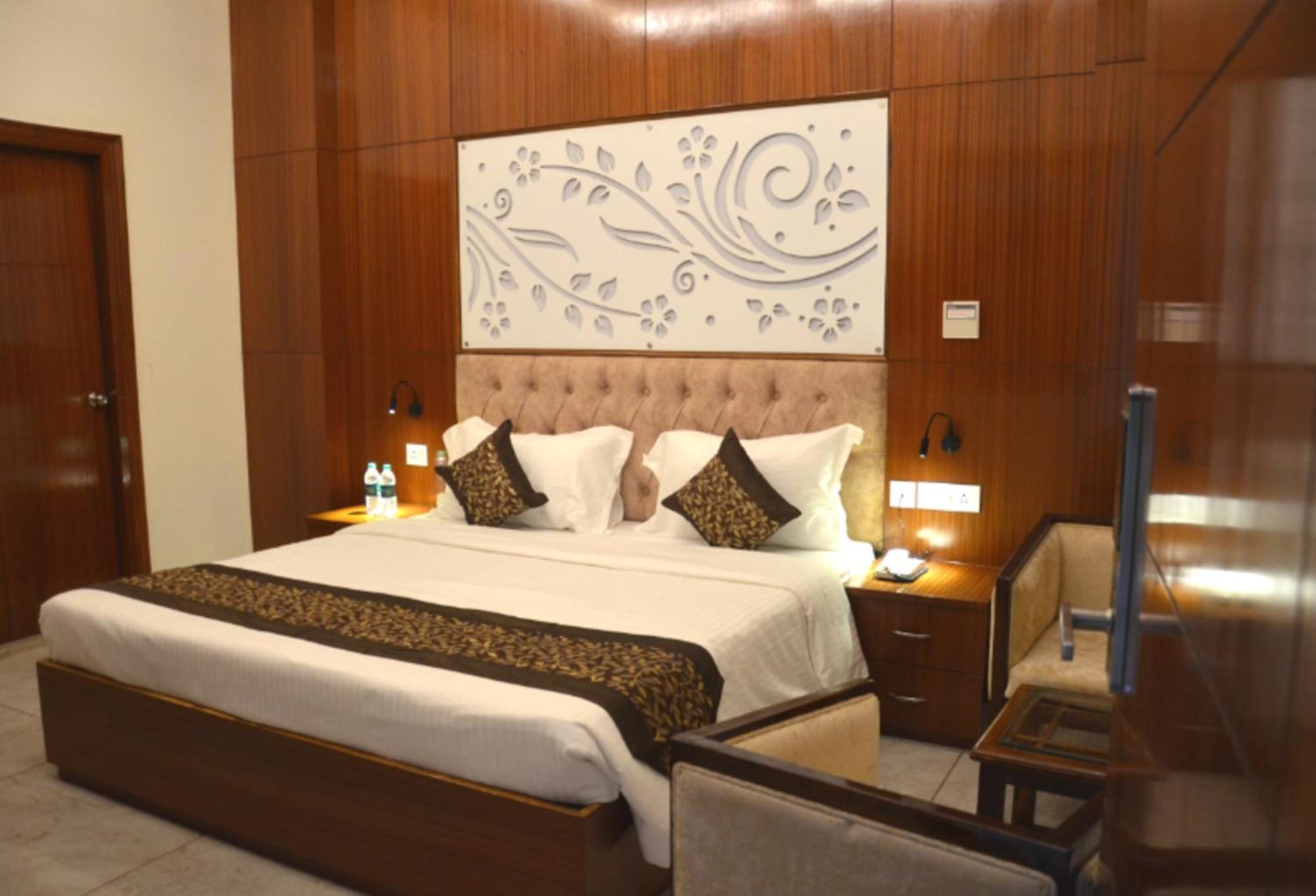 Fabhotel Roselle Inn Lucknow Exterior foto