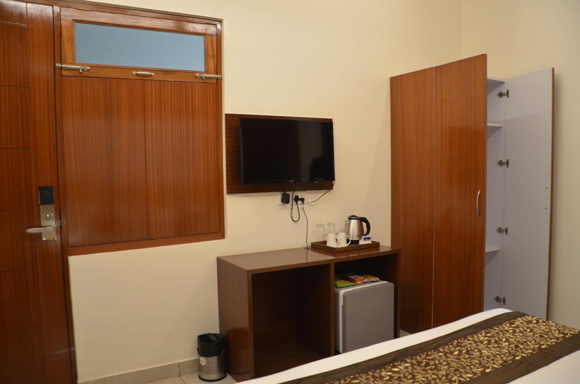 Fabhotel Roselle Inn Lucknow Exterior foto